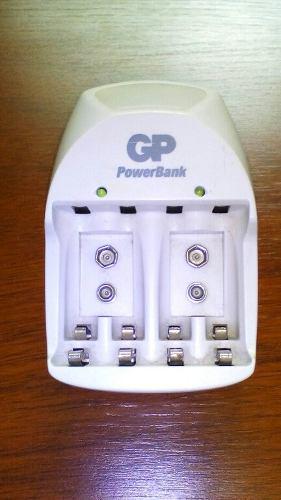 Cargador Gp Power Bank Aa, Aaa, 9v