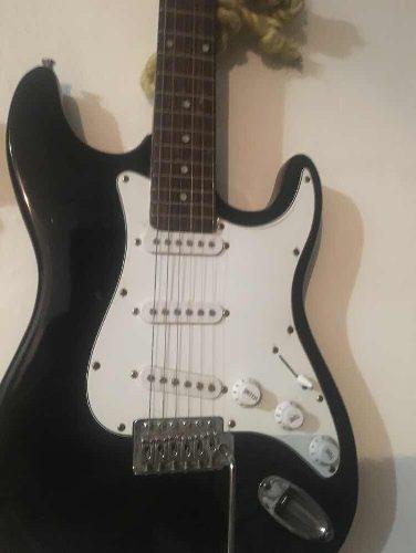 Guitarra Electrica Fretmaster Stratocaster Remato