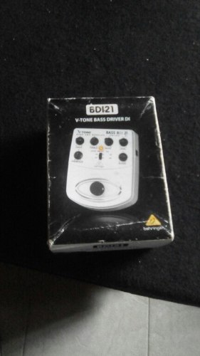 Pedal Para Bajo O Caja De Inyección Directa Bdl21 Behringer