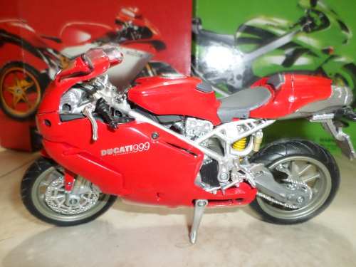 Motos A Escala 1:12 New Ray Coleccion.