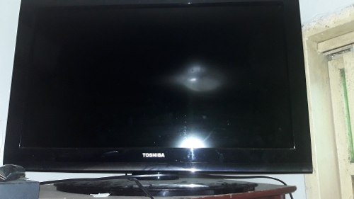 Televisor De 32 Pulgadas Marca Toshiba Con Entrada Hdmi.