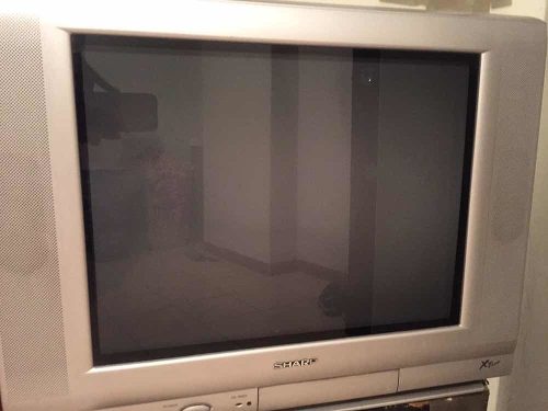 Televisor Sharp Con Control Remoto