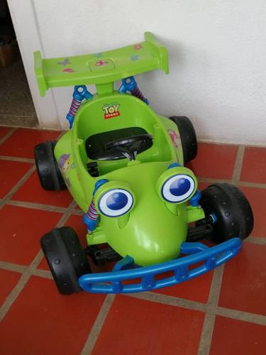 Carro Eléctrico (Toy Stoty)