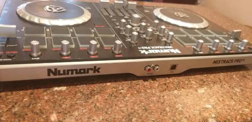 Controlador Nurmark Mixtrack Pro 2