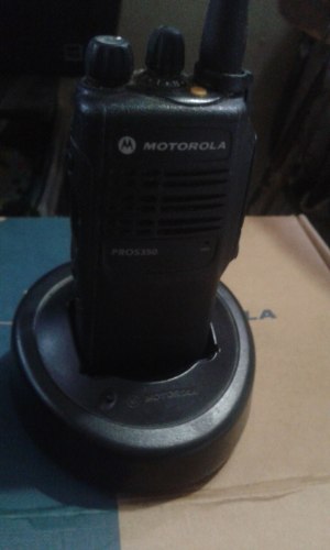 Radio Transmisor Motorola Pro. Caja. Cargador.