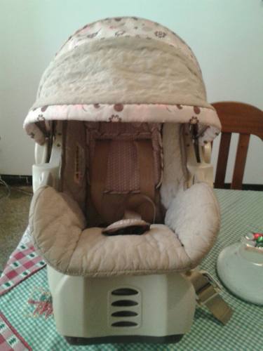 Porta Bebe Con Base Para Carro Marca Baby Trend