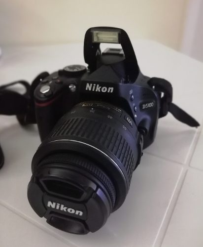 Cámara Nikon D + Accesorios (550)