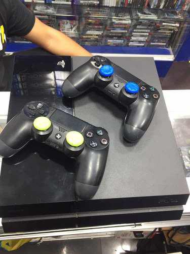 Ps4 Dos Controles + Somos Tienda