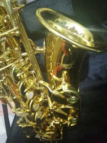 Saxofon Alto Como Nuevo