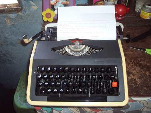 Maquina De Escribir Maritso. Antiguedad