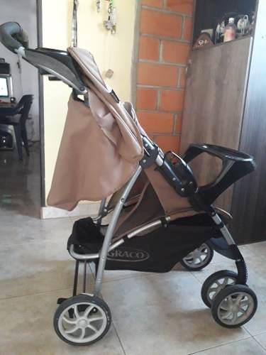 Coche Marca Graco Para Niño