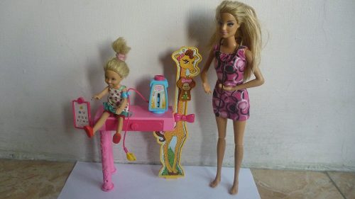 Barbie Pediatra Con Accesorios