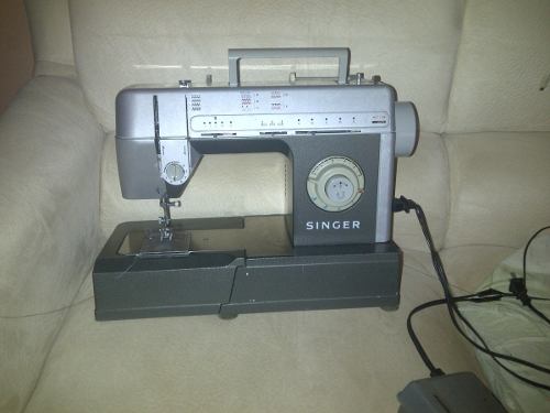 Maquina De Coser Singer Modelo Cg