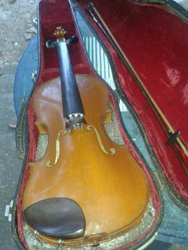Violin Lark