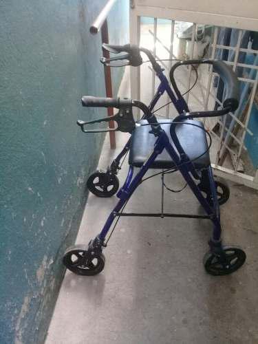 Andadera De 4 Ruedas Con Frenos Asiento De Cuero Y Cesta