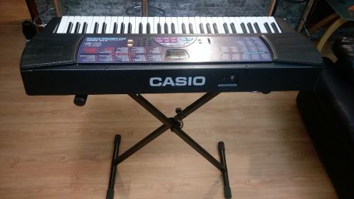 Teclado Casio Ctk560l Con Paral Como Nuevo