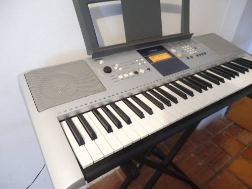 Teclado Yamaha Psr - E323