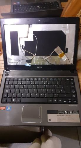 Laptop Acer Aspire  Amd (placa Mala, Vendo Por Piezas)