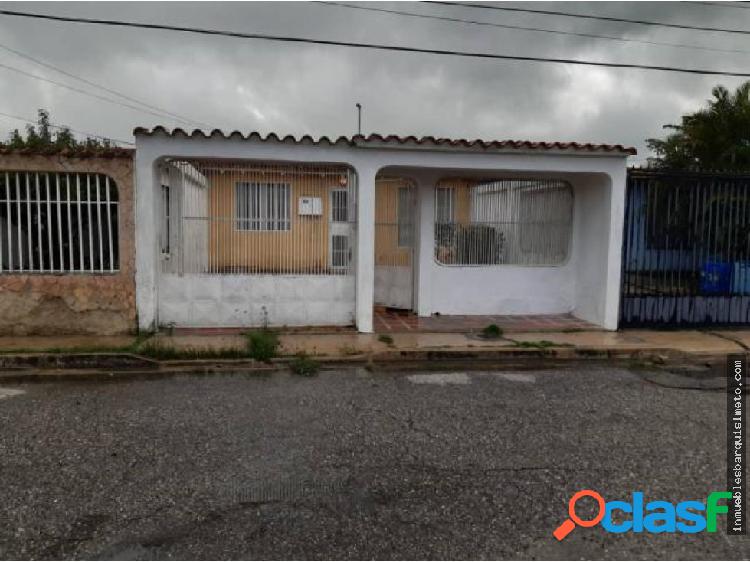 Casa en Venta El Paraiso Cabudare 19-13099RR