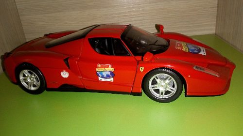Ferrari Enzo Hot Wheels 60 Aniversario Escala 1/18 Original