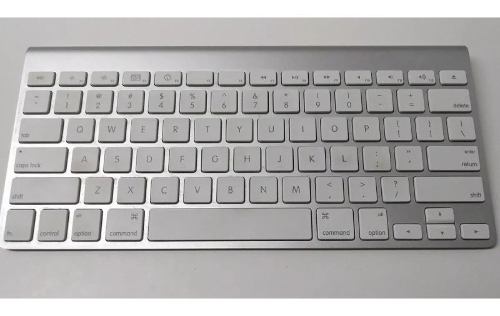 Teclado Para Apple Bluetooth A Ingles 30 D0l4res