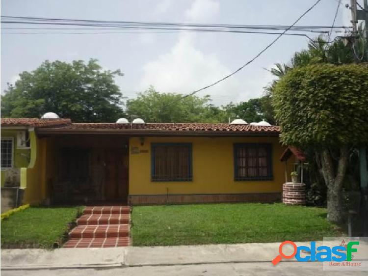 Venta de Hermosa Casa en Barquisimeto cs