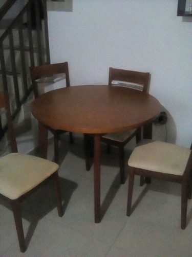 Juego De Comedor 4 Puesto Con Su Sillas Marron