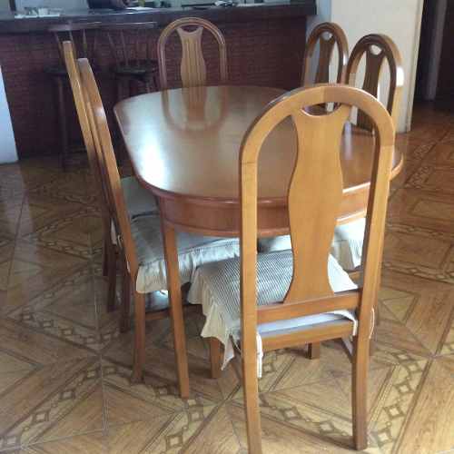 Juego De Comedor Y Sillas De Madera De Cedro. Como Nuevo