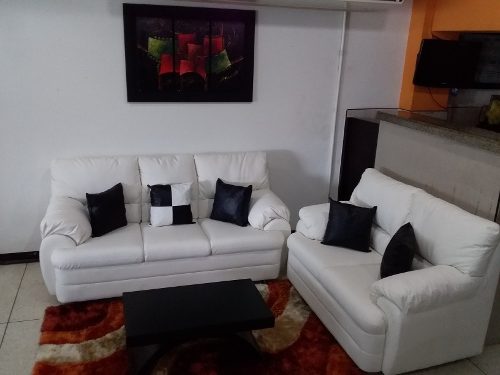 Juego De Mueble 3 Y 2 En Bipiel