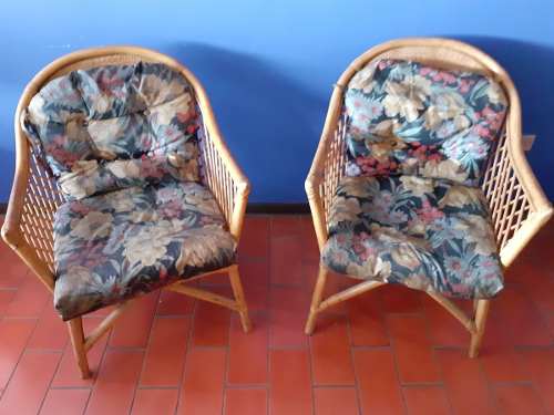 Remato Juego De 2 Muebles De Rattan Usado