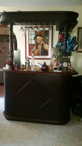 Se Vende Bar De Madera Laqueada