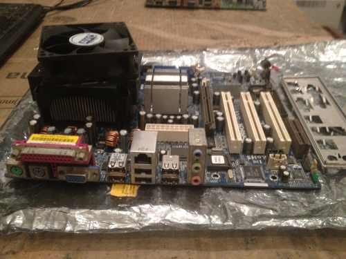 Tarjeta Madre Intel 775 Ddr400 Con Procesador Y Fan Cooler