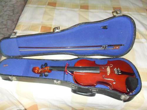 Violin 4/4 Cremona