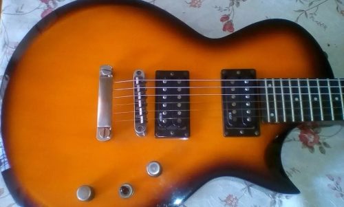 Guitarra Electrica Ltd Ec10, Con Su Forro Y Amplificador