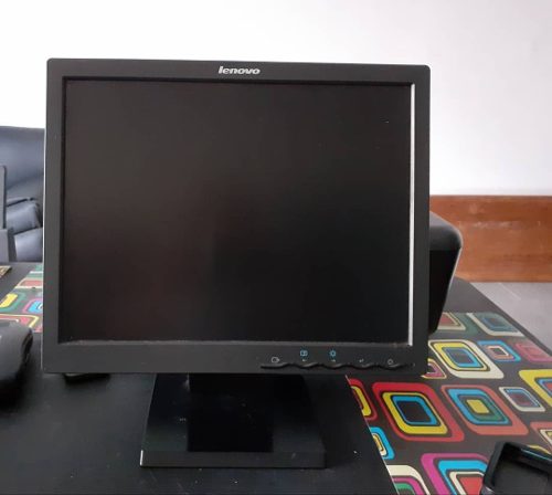 Monitor Lenovo