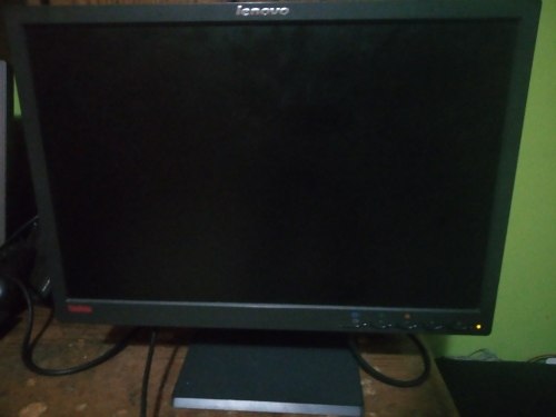 Monitor Lenovo De 19 Usado