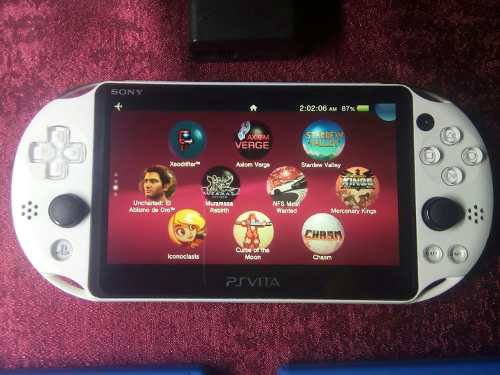 Ps Vita Slim Blanco 8 Gb Juegos Originales Chip Cfw Henkaku