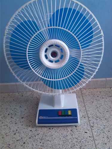 Ventilador Marca Fm Modelo 450 De Mesa De 16