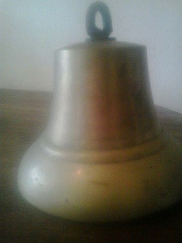 Campana De Bronce