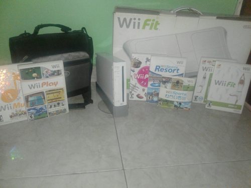 Consola Nintendo Wii Y Wii Balance + 7 Juegos Originales