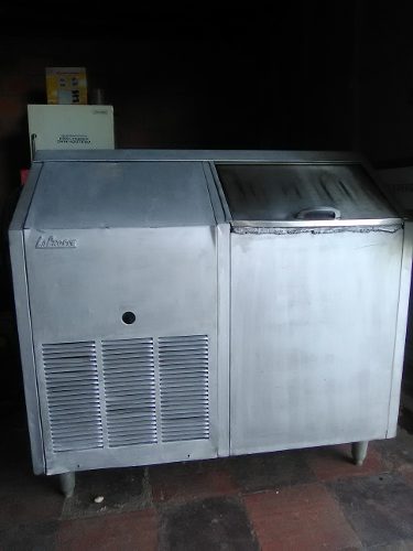 Maquina De Hacer Hielo En Hojuelas. 590$us