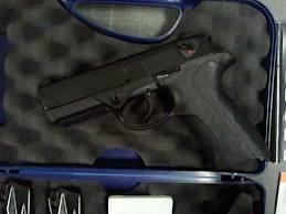 Px4 strom usada con dos cargadores caja y accesorios