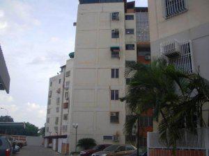 Venta de apartamento en base aragua, maracay. Cod. 15