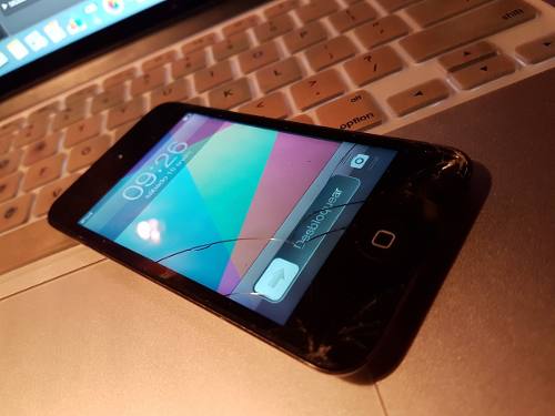iPod Touch 4g De 32gb Para Reparar. 35
