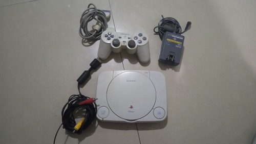 Playstation One En Buen Estado + Control