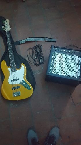 Bajo Electrico Fretmaster Y Amplificador Randall