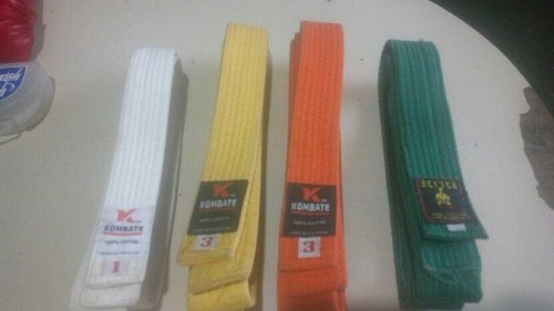 Cinturones De Karate Marca Kombate, Talla 3.