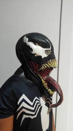 Mascara Integral Venom En Látex Importada