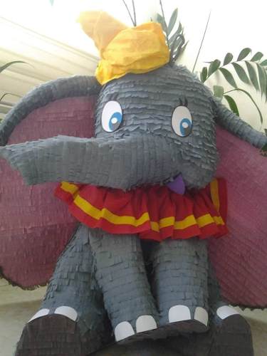 Piñata Dumbo