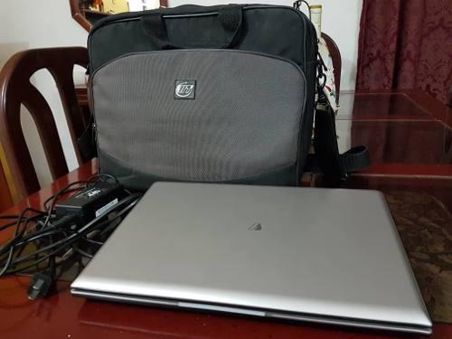 Laptop 14 Pulgadas Modelo 2400 V I T Impecable